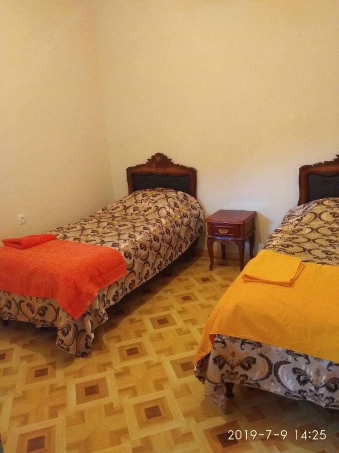 Nnn Guest House Goris Bagian luar foto