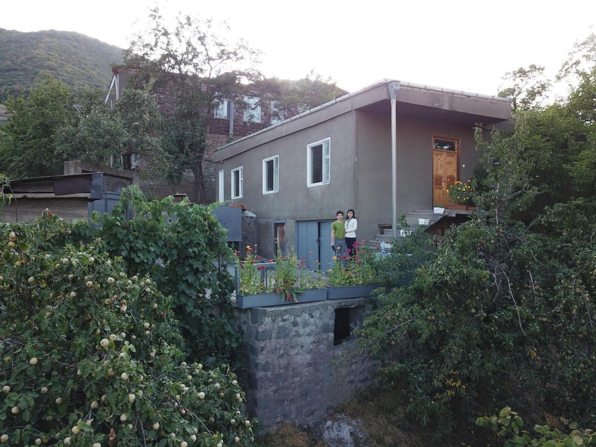 Nnn Guest House Goris Bagian luar foto