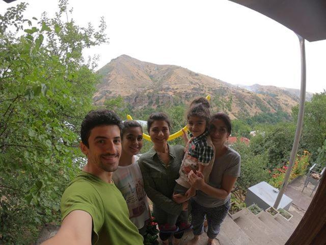Nnn Guest House Goris Bagian luar foto